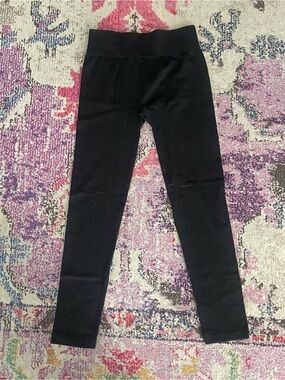 Lemon Black Leggings small